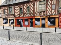 Habillage de vitrines dans le Centre historique de Rennes