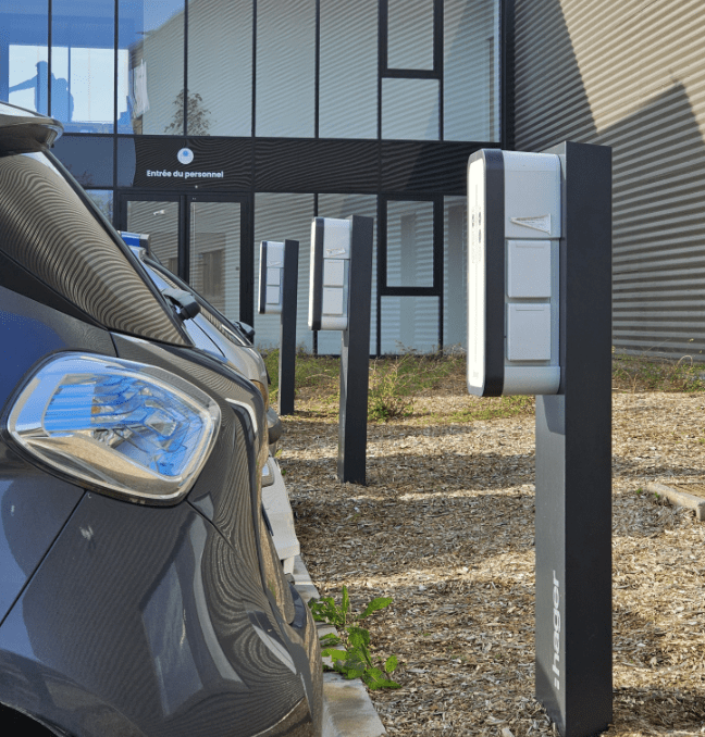 Des bornes de recharge pour voitures électriques