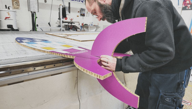 Installation de nouvelles machines dans l'atelier Agelia