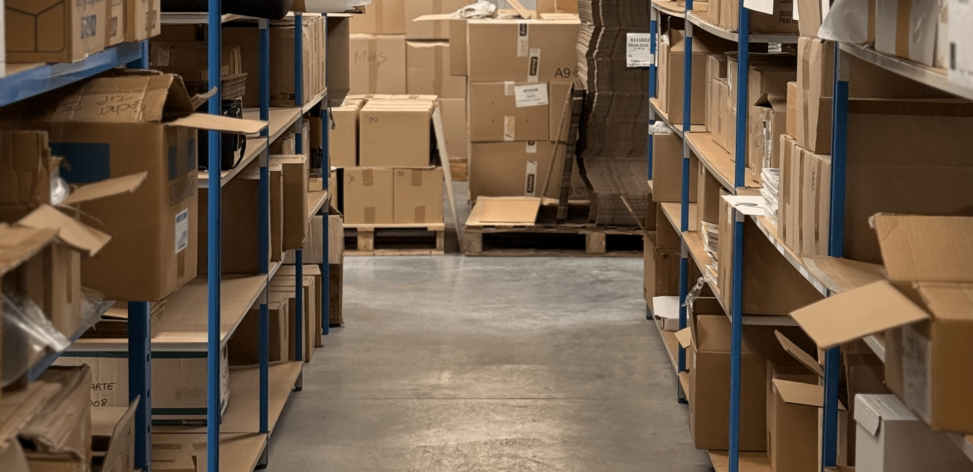 Le service stockage de notre bureau de fabrication
